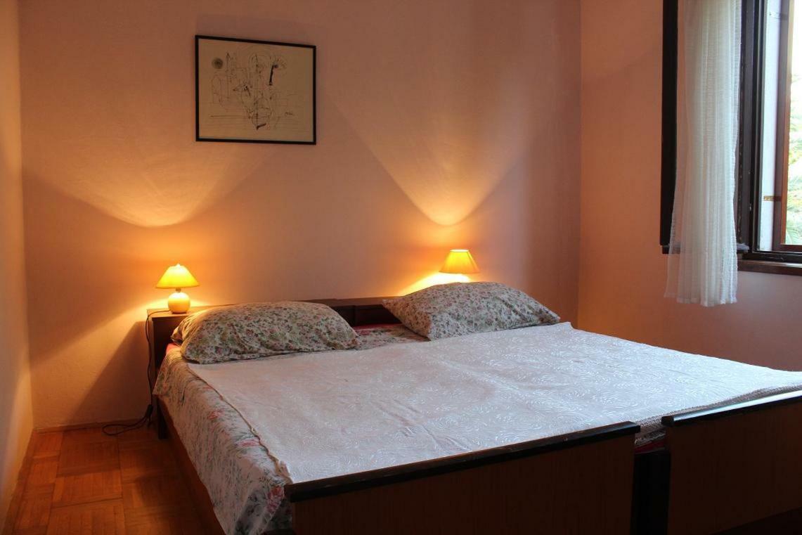 Lupi Apartment *